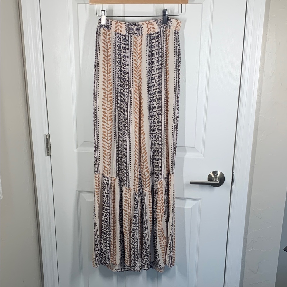 Angie boho wide leg flowy pants with striped vertical print size large
